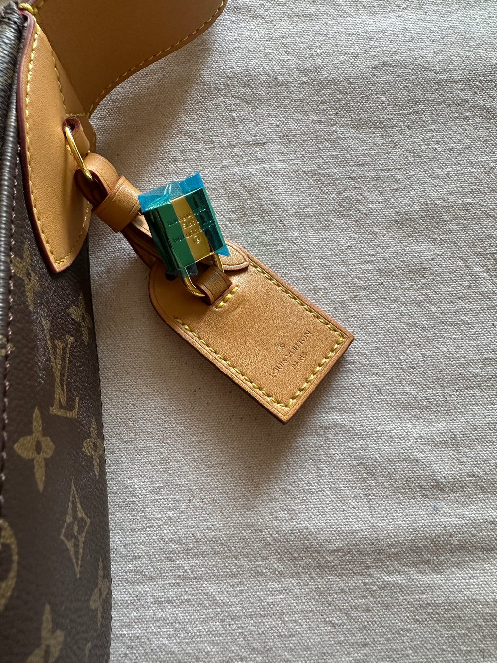 Louis Vuitton — Bolso Exclusivo Frances