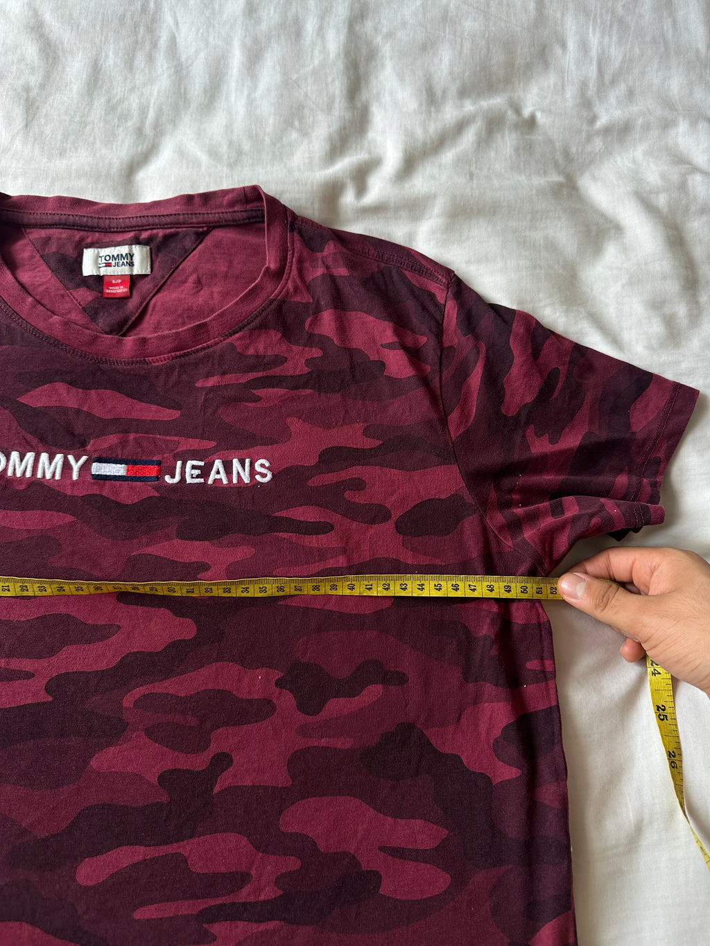 1. Tommy Hilfiger — Polo Camu Dama, Talla S