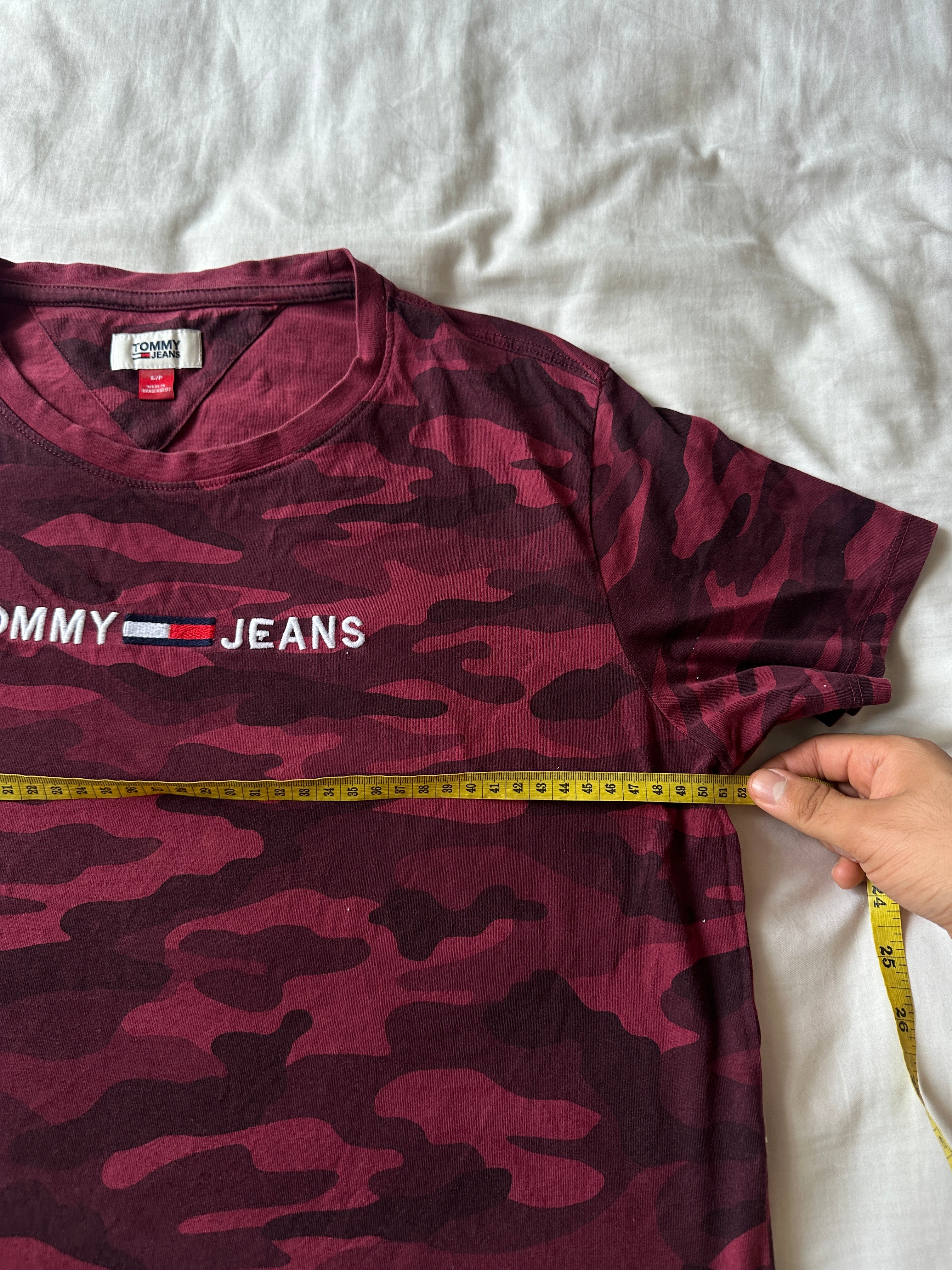 1. Tommy Hilfiger — Polo Camu Dama, Talla S