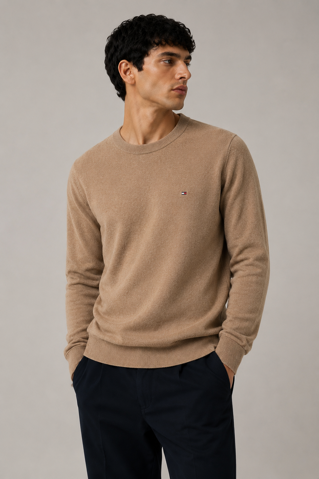 1. Tommy Hilfiger — Sweater Hilo, Talla M