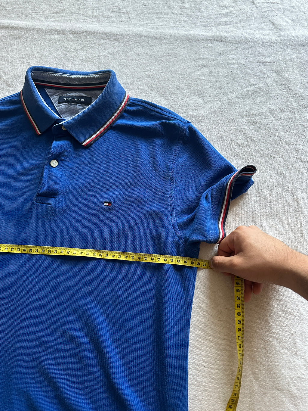 1. Tommy Hilfiger — Camisero Azul, Talla L