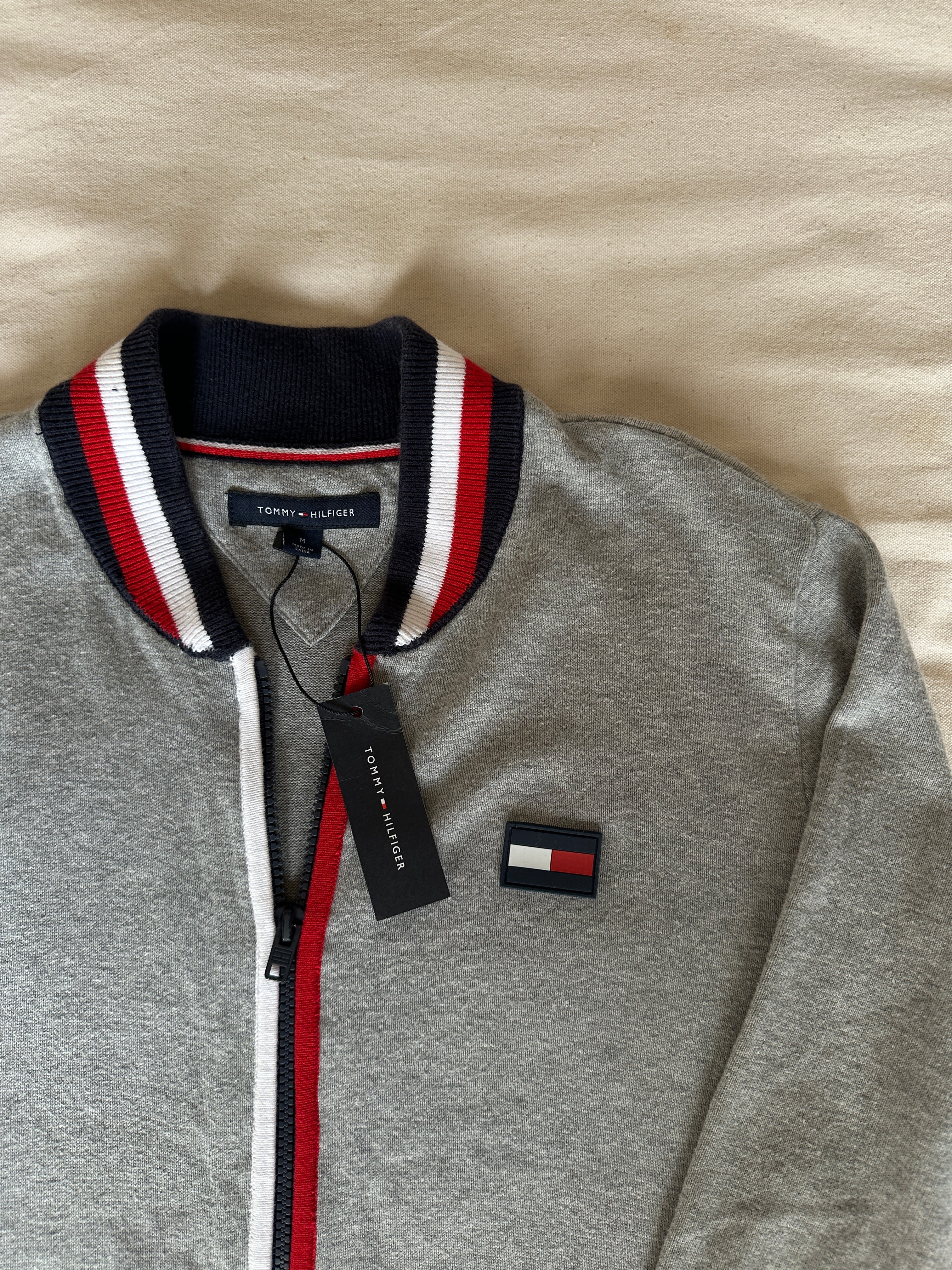 Tommy Hilfiger — Talla M