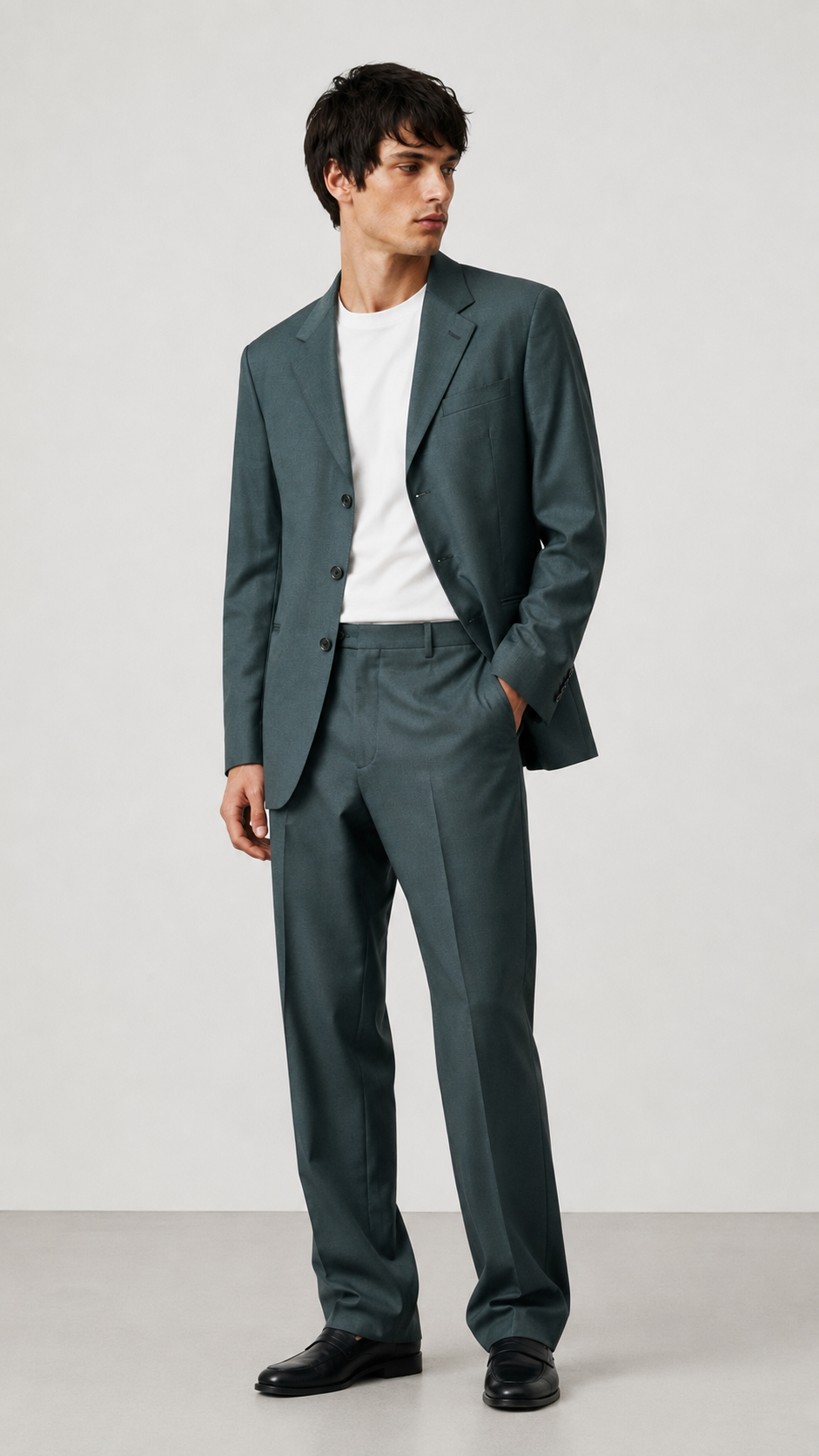 Givenchy — Terno, Talla XL