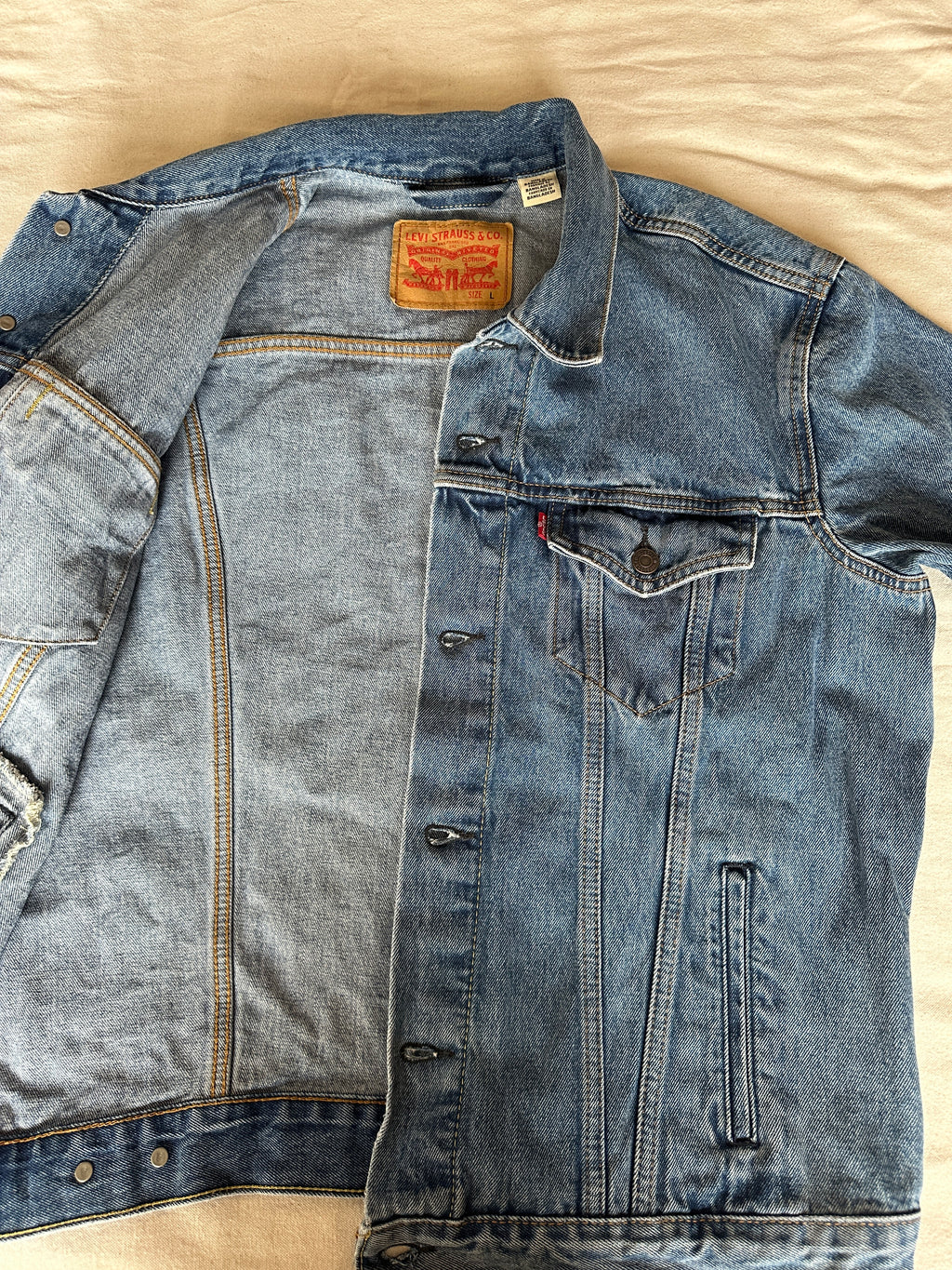 Levi’s — Talla L