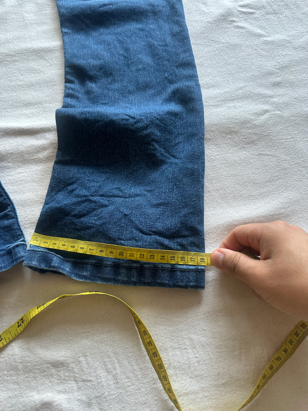 Kenneth Cole — Jean Slimfit, Talla 32