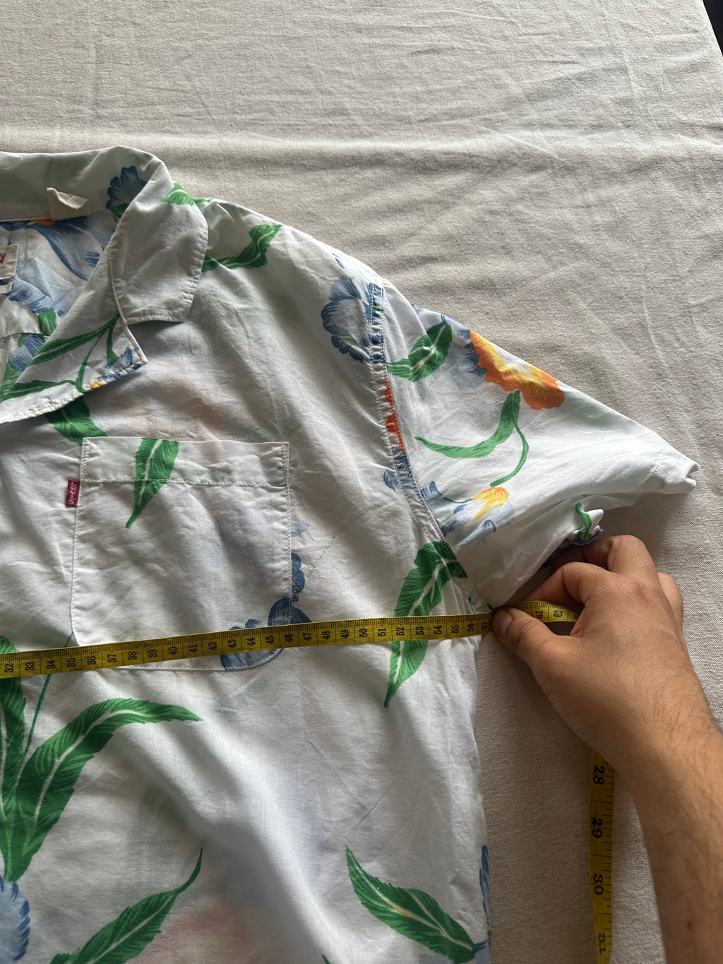 Levi’s — Camisa Cuello Cubano, Talla M
