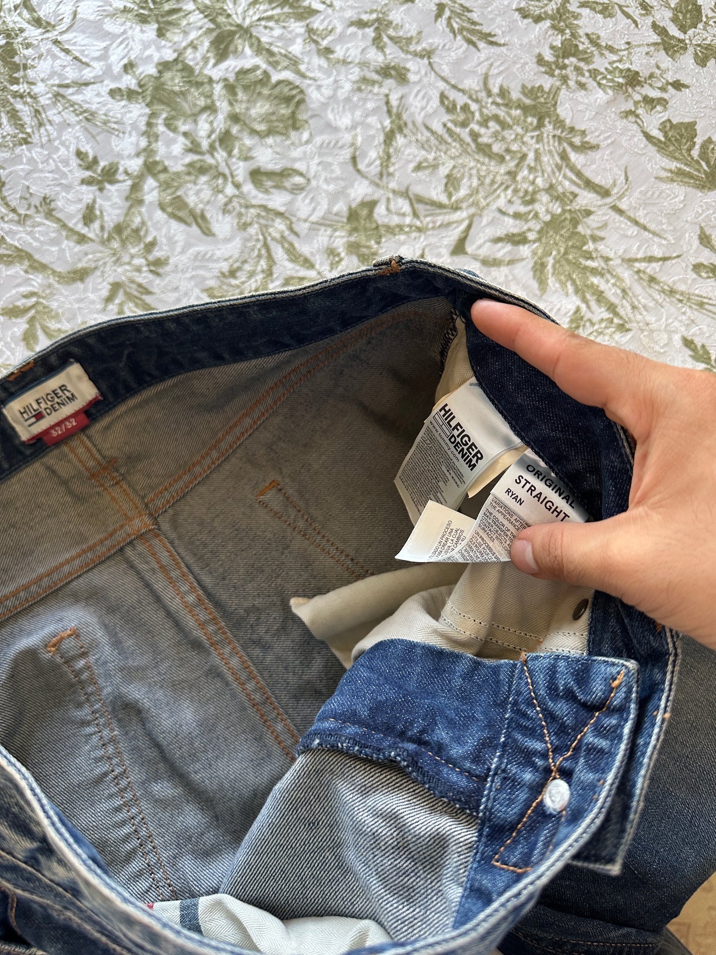 Tommy Hilfiger - T34
