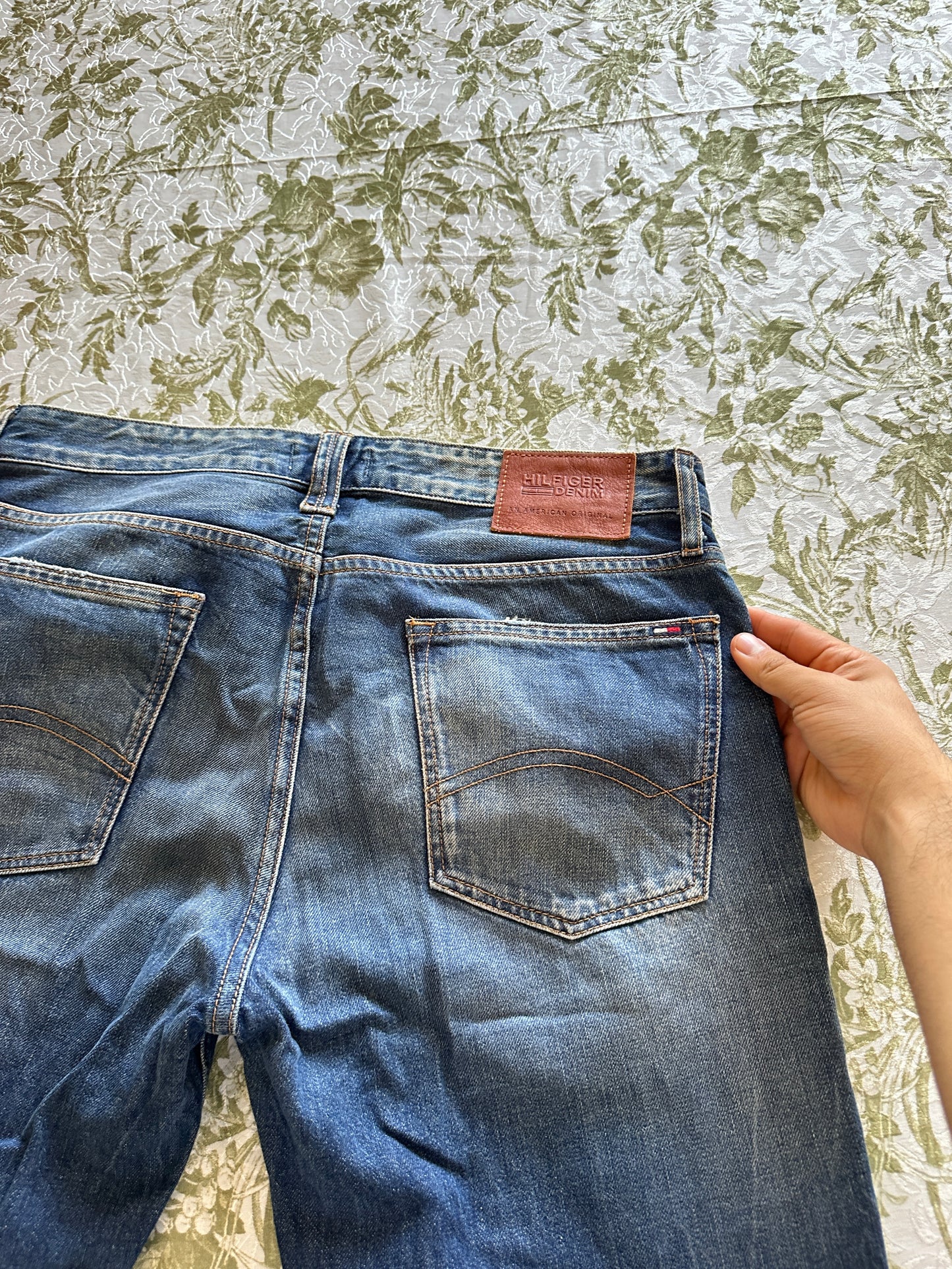 Tommy Hilfiger - T34