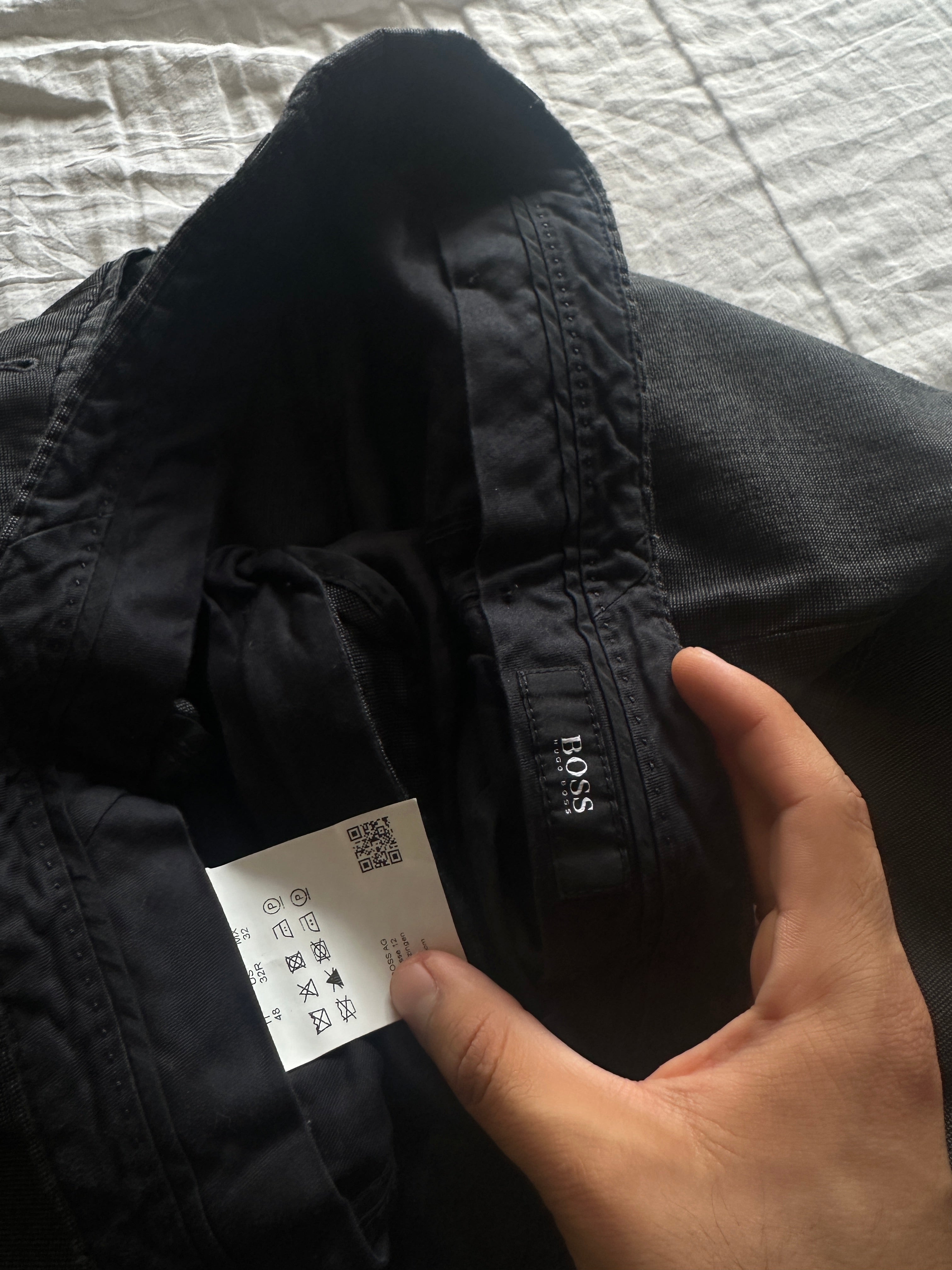 Hugo Boss — Pantalón de Vestir, Talla 32