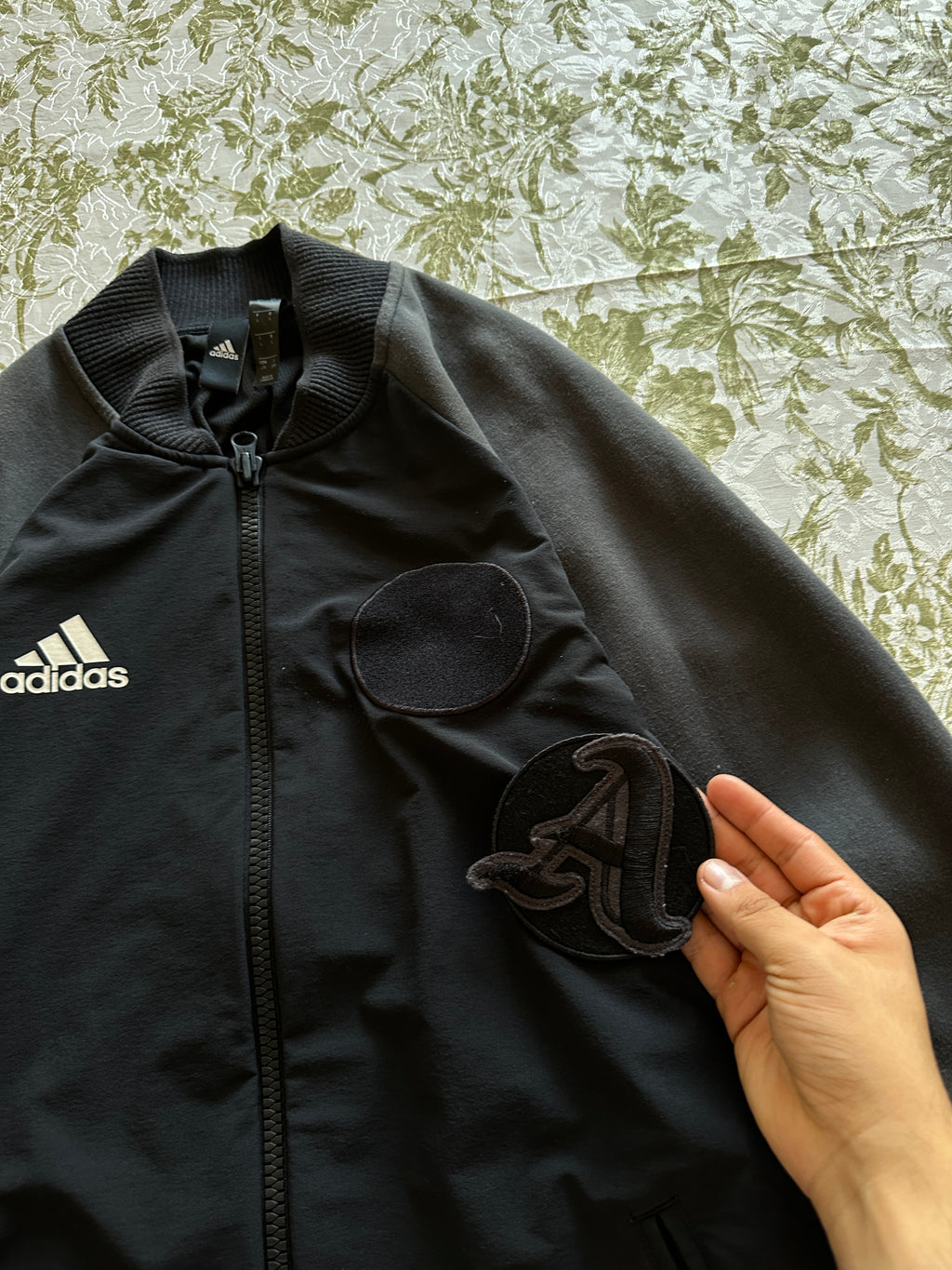 Adidas — Casaca Deportiva, Talla L