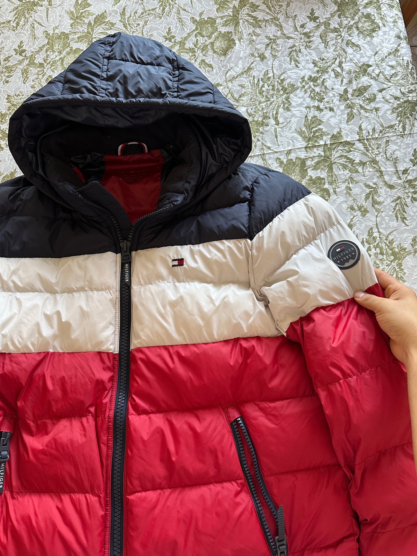 Tommy Hilfiger - L