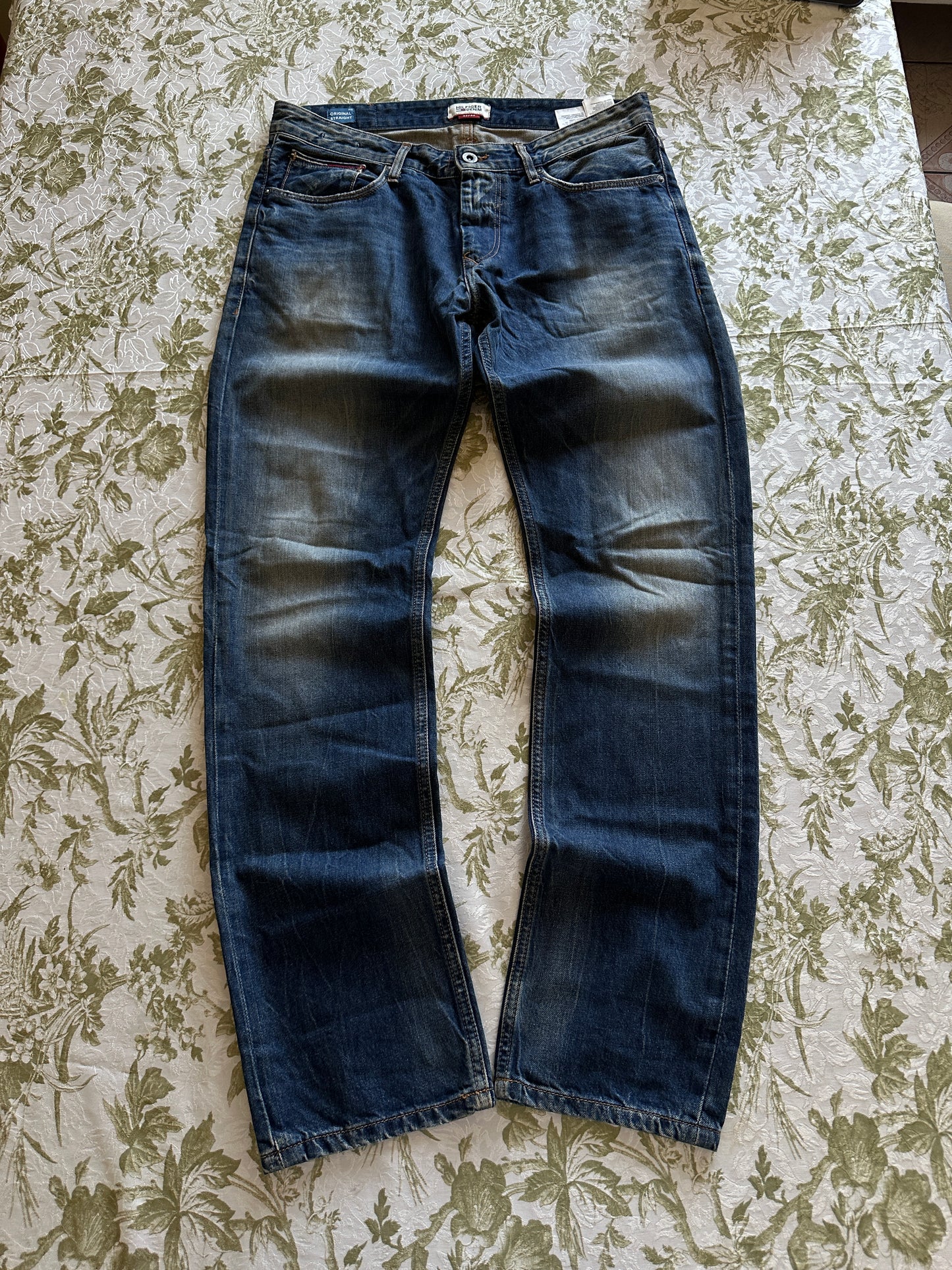 Tommy Hilfiger - T34