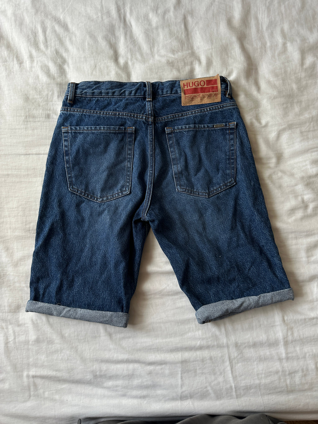 Hugo Boss — Denim Short, Talla 34